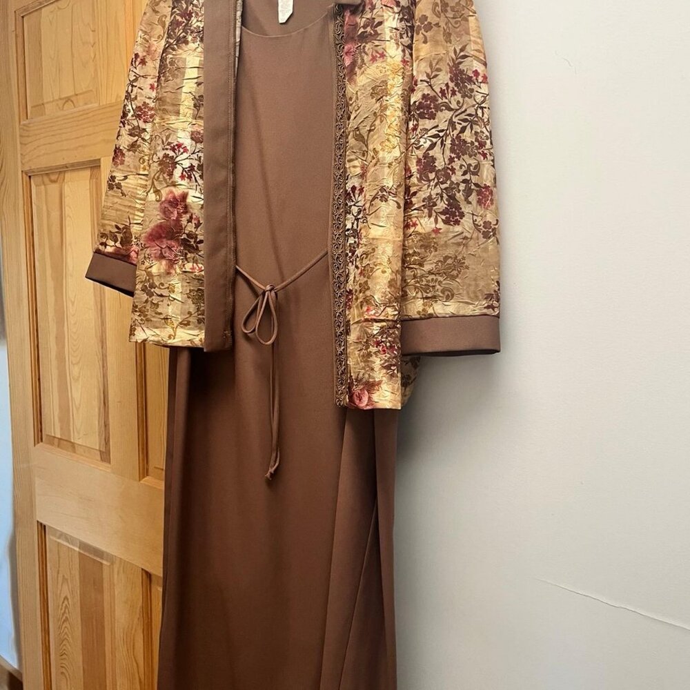 dress by leslie Fay